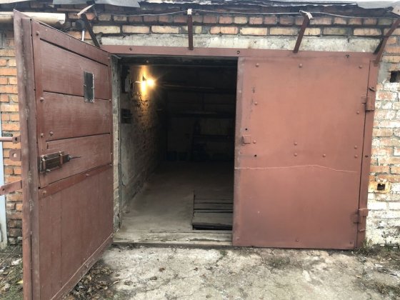 Продам/сдам капитальный гараж Космонавтов за ДТЭК, дом мод, автостилем