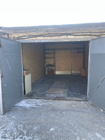 Продаю гараж кирпичный в кооперативе на Космонавтов - фото 1