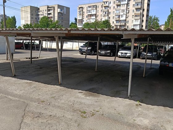 Продам Крытая стоянка Одеса
