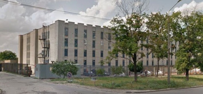 Гараж в многоэтажном кооперативе  "СЕРПИМОЛОТОВЕЦ" р-н 8 хлебзавода - фото 1