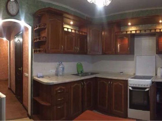 Продам 1-к квартиру на Троєщенні  вул. Милославська 47а. Київ