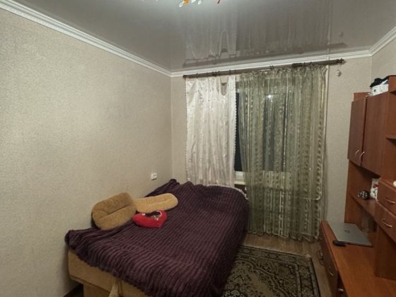 Здається кімната в гуртожитку Хмельницький