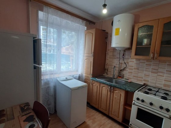 Окрема кімната, Центр, Галицька