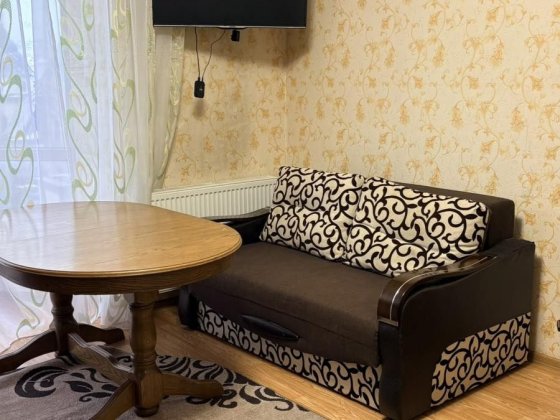 Окрема кімната для дівчини  Незалежності ,- Горького.мазлі