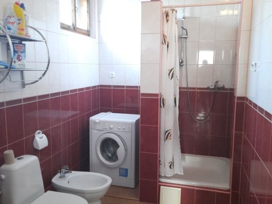 Окрема кімната для студентки чи працюючої. Коновальця.