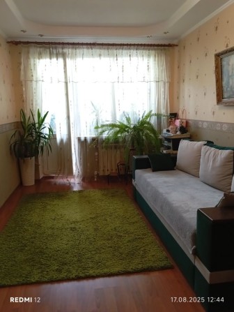 Здаю кімнату в трикімнатній квартирі . - фото 1