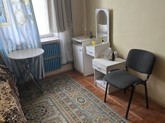 Здаю 1 кімнату в 3-ох кімнатній квартирі. Від власника. Тернопіль Тернопіль