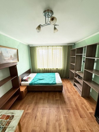 Оренда повноцінної кімнати у гуртожитку, по вул. П. Кільцева 4А. - фото 1