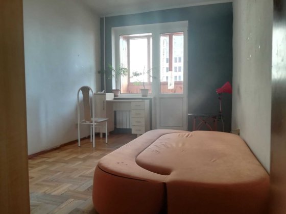 Кімната для дівчини/жінки 12 м2 з лоджією Киев