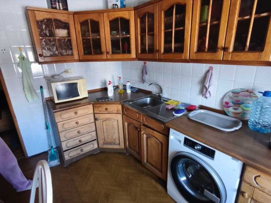 Здається кімната у 3-кімнатній квартирі по вул. Драгоманова 25 Киев