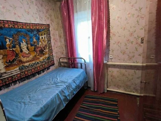 Здам окрему кімнату для дівчини/жінки, район тихий центр Черкассы