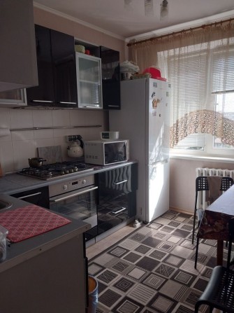 ОРЕНДА кімнати для дівчини на Вишенці Кінцева тролейбуса - фото 1