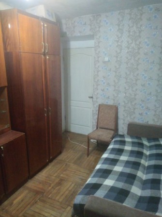 ЗДАМ  КІМНАТУ, аренду, 12м.кв., в чьотирьох кімнатній квартирі. - фото 1