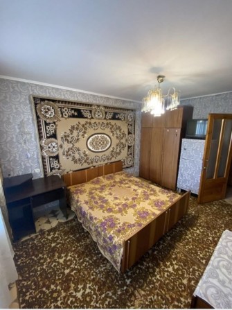 Сдам комнату для женщины - фото 1