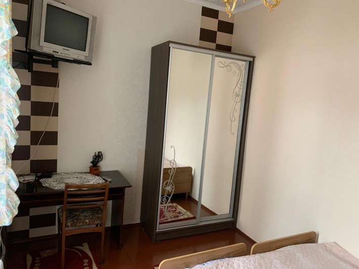 Окрема кімната під ключ для хлопця в Центрі БЕЗ ХАЗЯЙКИ - фото 1