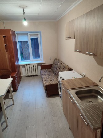 Оренда кімнати в гуртожитку - фото 1