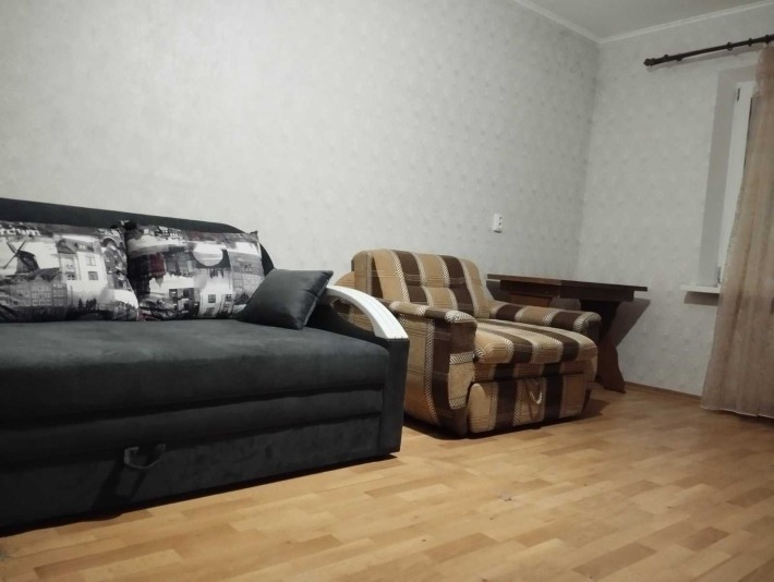 Здам в оренду кімнату на вул. Олени Пчілки 2Б довгостроково - фото 1