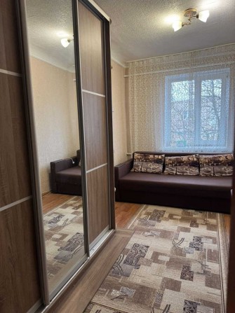 Сдам гостинку метро Дворец Спорта - фото 1