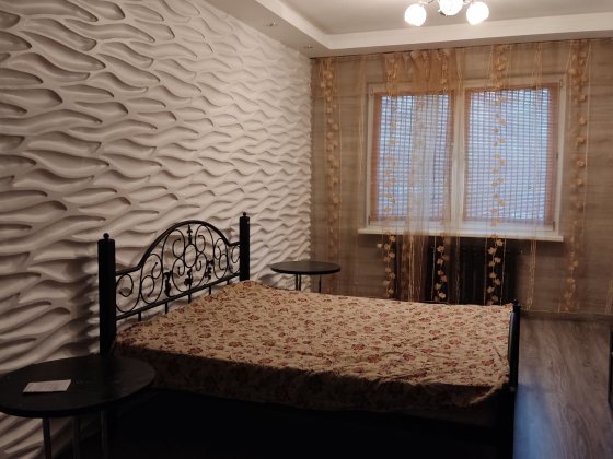 Здається кімната для дівчини на Троєщині Київ