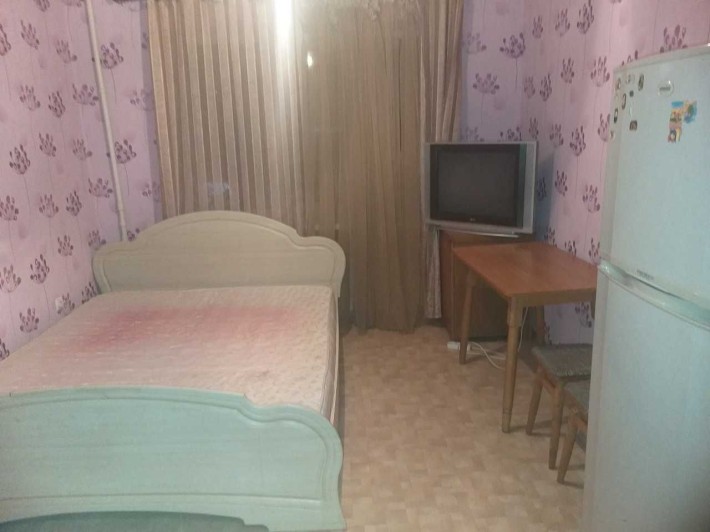 Сдам хорошую комнату в коммуне в Приморском районе улица Сегедская - фото 1