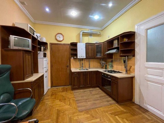 Оренда Кімнати / Дорошенка 60 / Австрійський / Львів Львів