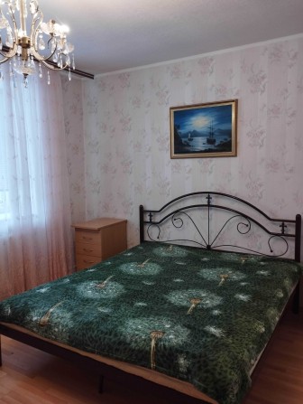 м.Харьковская.Комната БЕЗ ХОЗЯЕВ для 1-2человек ул.Кошица 7а - фото 1