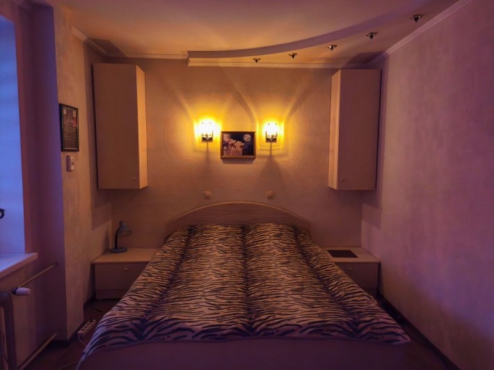 Кімната для дівчини (жінки) - фото 1