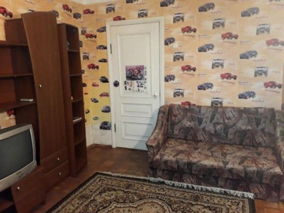 Здам кiмнату в 2к. кварт.  Русанiвська наб. 18 Киев