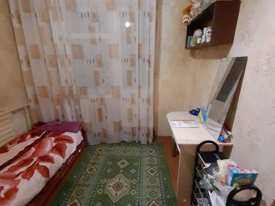 Сдам комнату без хозяев ул Героев Днепра метро Г.Днепра 10 минут пешк. Киев