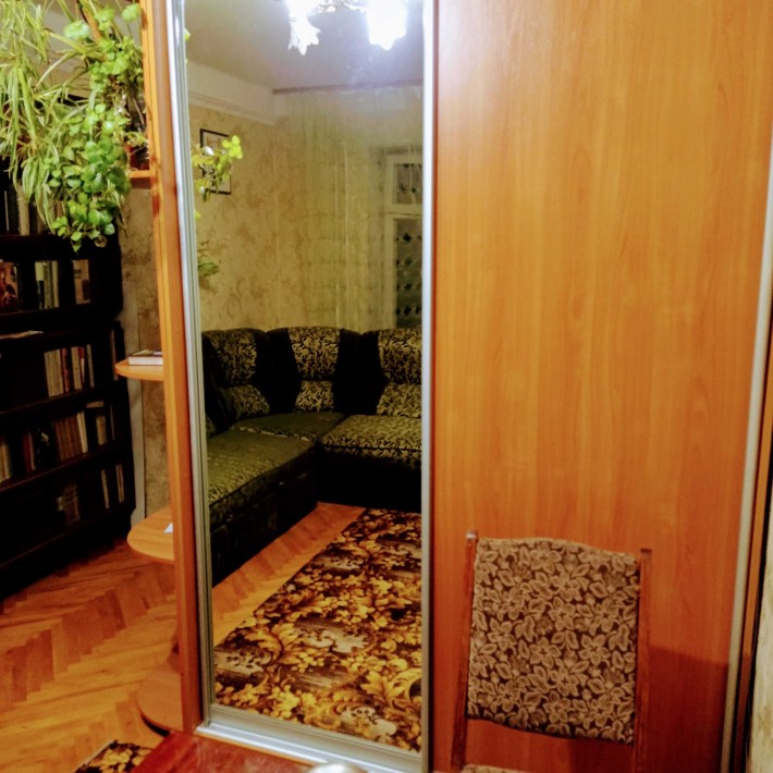 1дівч.Зодчих 40 Газ,Борщаговка Швидкісний трамвай,Хороша - фото 1