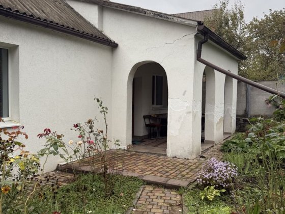 Здам окремий будинок Лезневе Хмельницкий