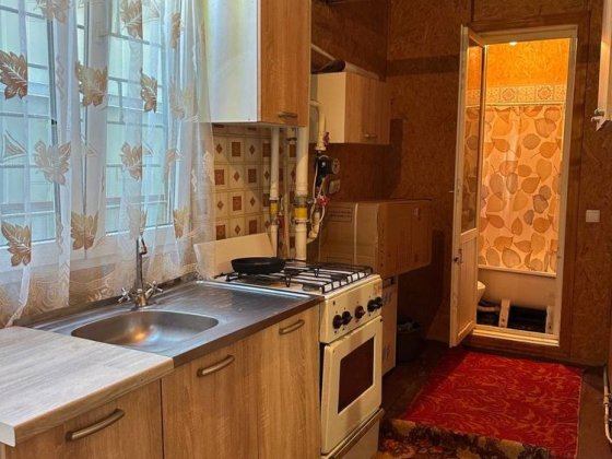 Оренда невеличкого будинку в центрі міста Хмельницкий