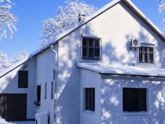 Будинок казка!БЕЗПЕРЕБІЙНЕ СВІТЛО,ТЕПЛО,УКРИТТЯ все в будинку! Ирпень