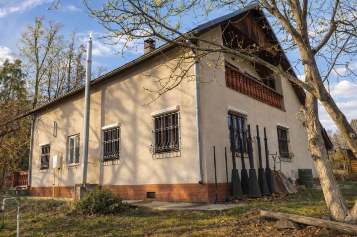 Окремий будинок з безперебійним живленням, укриттям, банею - фото 1
