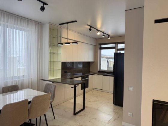 Здам в оренду котедж, масив Київський Рівне