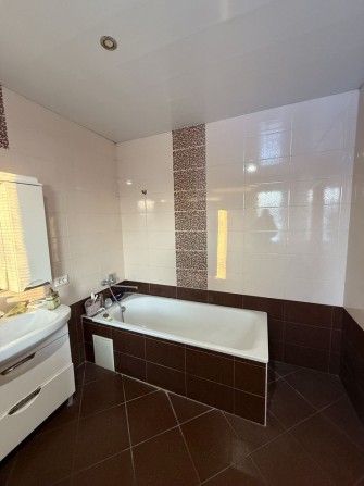 Оренда 1/2 будинку. Роша - фото 1