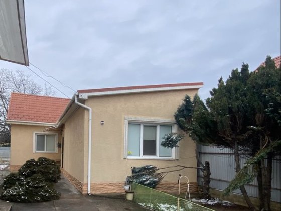 Оренда затишного будинку поруч з набережною Ужгород