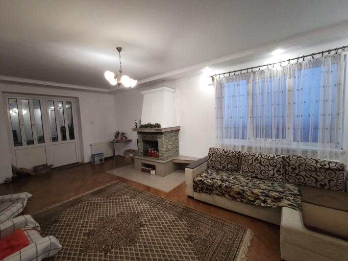 Здається будинок - фото 1