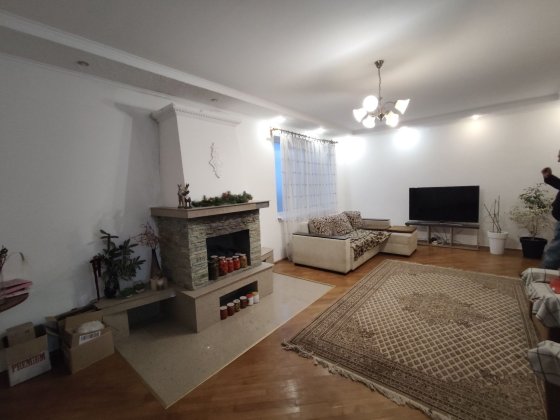 здається будинок Ужгород