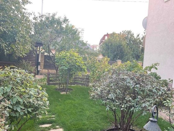 Оренда будинку Голосієво / Автономний будинок Киев