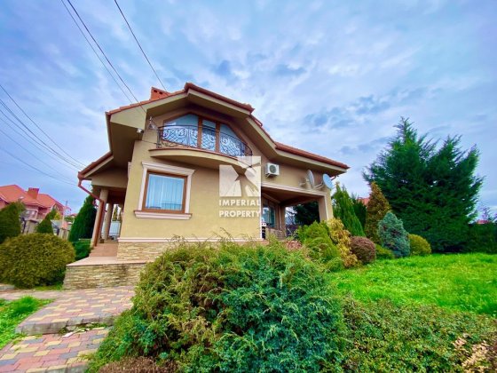 Здам єксюзивний, дизайнерський будинок, в центрі Ужгорода ! Ужгород