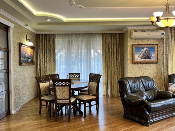 Оренда просторого та затишного будинку в місті Ужгород