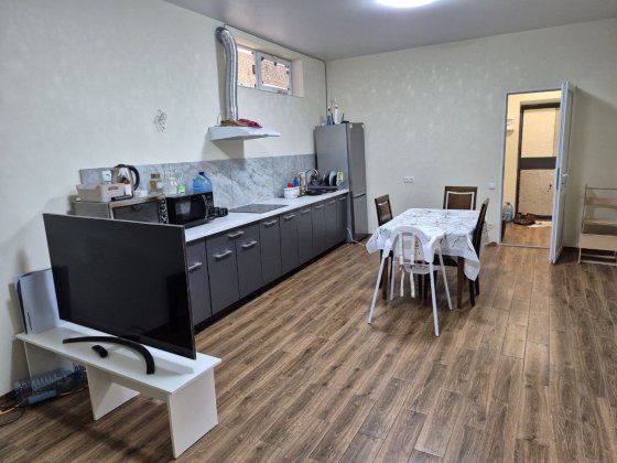 Дом почти центр Днепра . Ул. Телевизионная. Дніпро