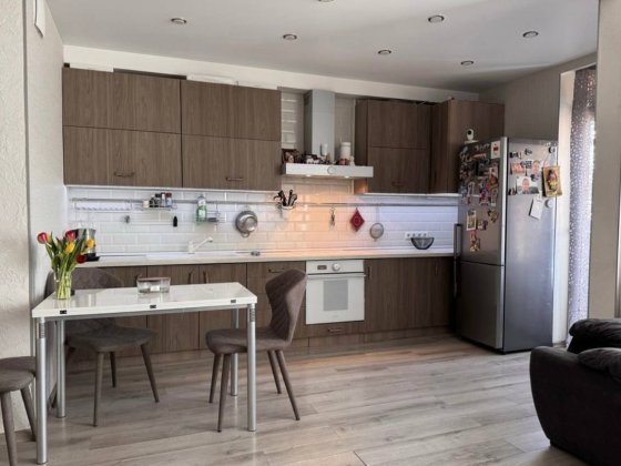 Продажа 1-к квартири метро Лівобережна, Туманяна 3 Київ