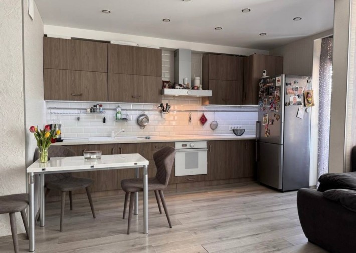 Продажа 1-к квартири метро Лівобережна, Туманяна 3 - фото 1