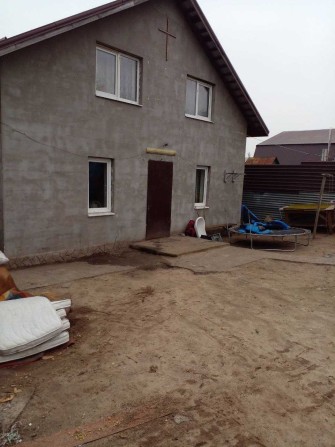 Сдам в аренду двухэтажный дом в районе Калиновой - фото 1