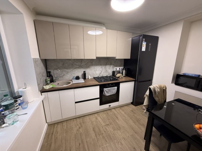 Оренда сучасного будинку: новий ремонт, камін, генератор. - фото 1