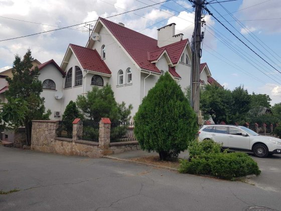 Оренда комфортабельного будинку в Києві, Святошино Киев
