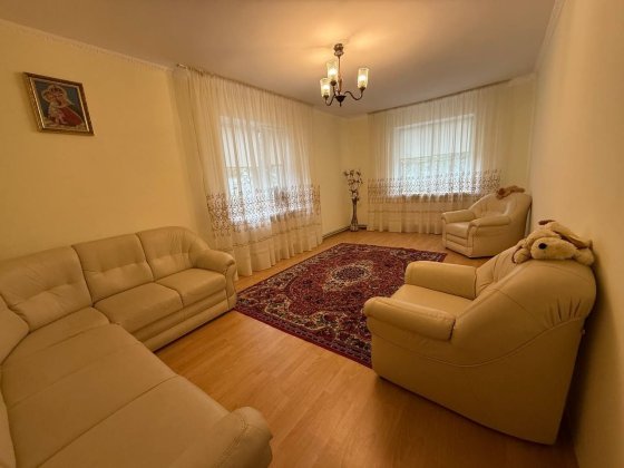 Оренда будинку  по Святослава Ріхтера 18000