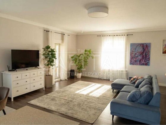 Оренда будинку Осокорки Славутич зарядна станція Київ